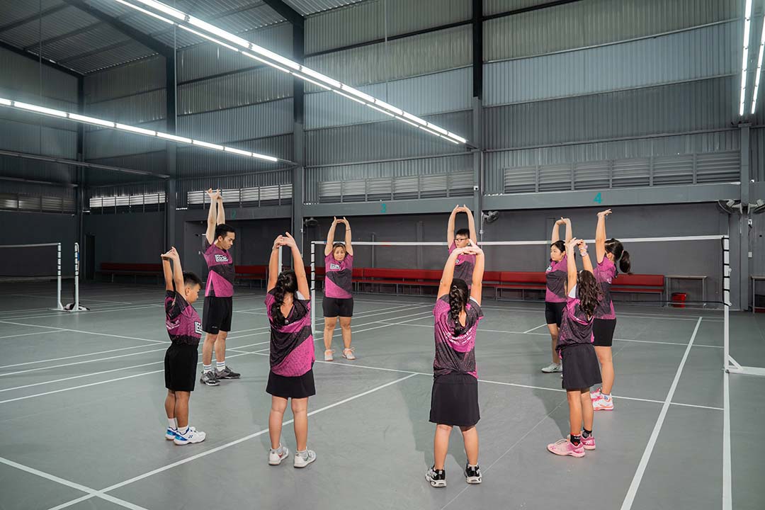 cho tre choi cau long nhung loi ich tuyet voi 3